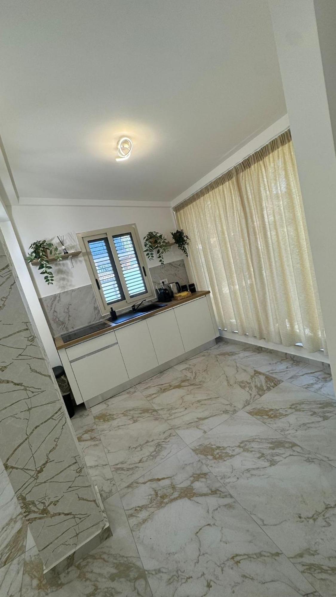 Morgana Sea Bed & Breakfast Catania Bagian luar foto