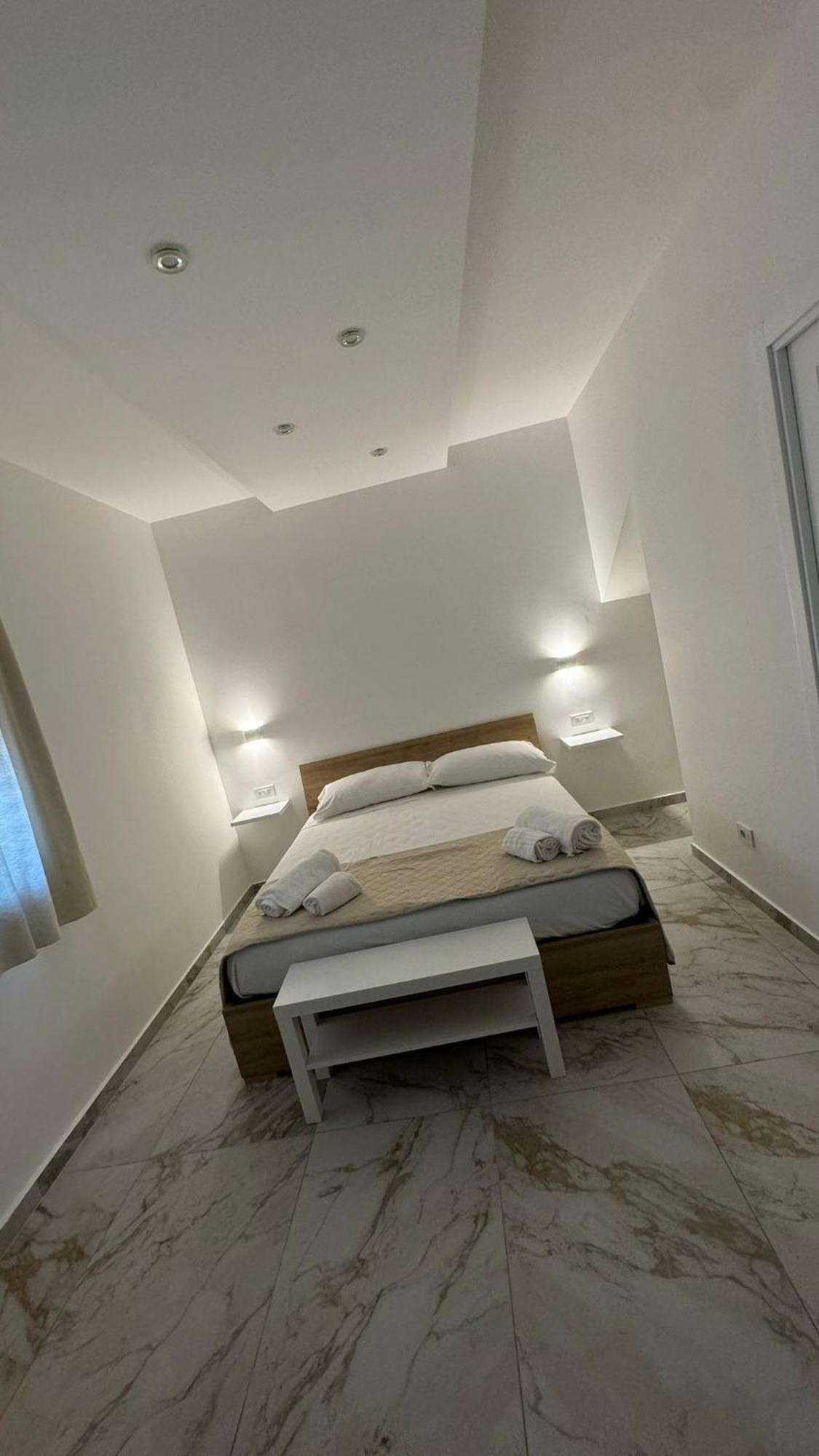 Morgana Sea Bed & Breakfast Catania Bagian luar foto